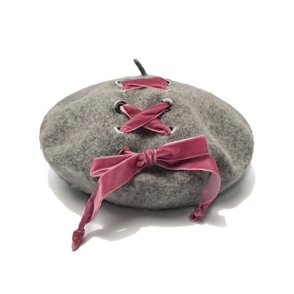 Дамска стилна барета с връзки в пет цвята