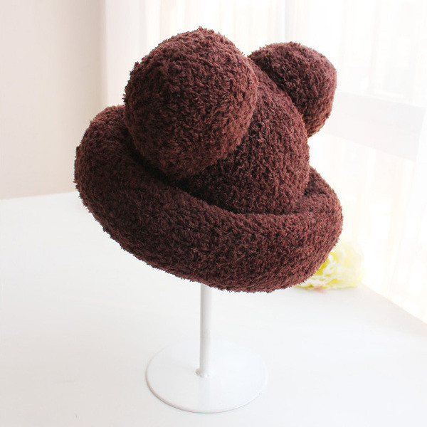 Το καπέλο του Puffy κυρίας με τα αυτιά