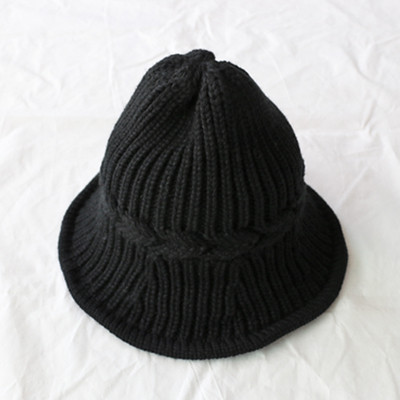 Κομψό πλεκτό καπέλο σε τέσσερα χρώματα