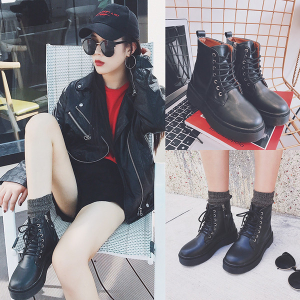 Αθλητικά κομψά κυρίες με γραβάτα σε μαύρο χρώμα