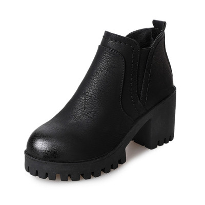 Περιστασιακές γυναικείες ζεστές μπότες, στρογγυλεμένες με αποτέλεσμα υπερχείλισης με ανθεκτική και σκληρή σόλα σε δύο χρώματα