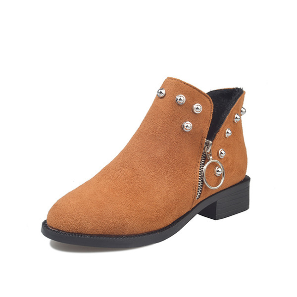 Спортно-елегантни дамски боти от еко велур с декоративни нитове в два цвята