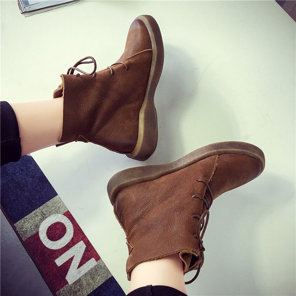 Спортни ежедневни дамски боти с равна подметка в два цвята