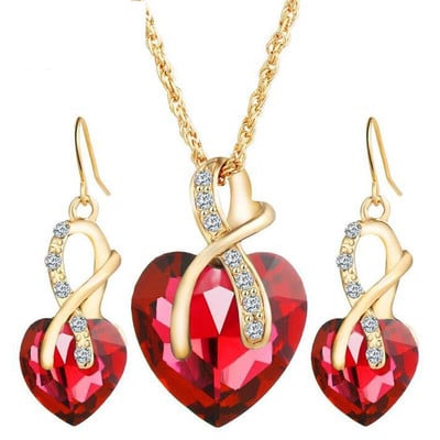 Уникално дамско бижу съчетание от красива висулка и обици