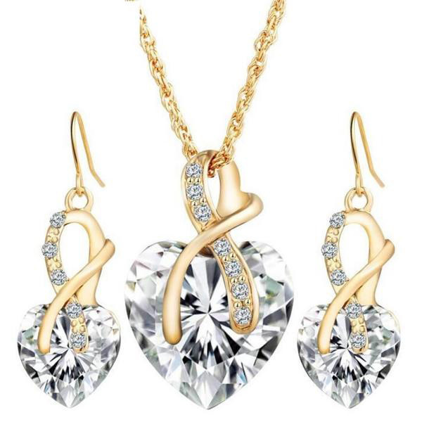 Уникално дамско бижу съчетание от красива висулка и обици