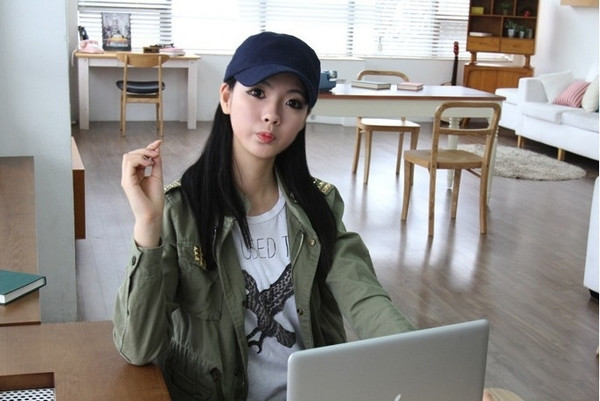 Ежедневна шапка с бейзболна козирка , унисекс модел