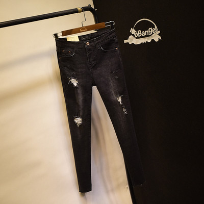 Спортно-елегантни дамски дънки slim на кръпки в два цвята