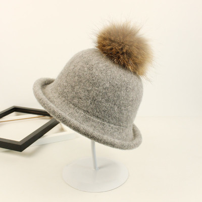 Κυρίες κομψό καπέλο σε διάφορα χρώματα με χνούδι