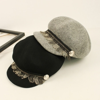 Κομψό casual καπέλο κυπέλλου σε δύο διακοσμητικά χρώματα