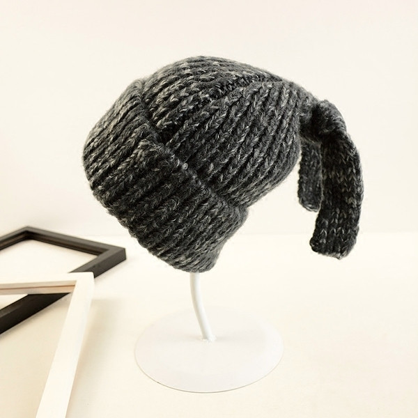 Χειμερινό σατέν καπέλο σε πέντε χρώματα