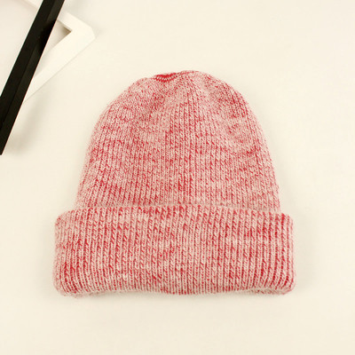 Απλό πλεκτό χειμωνιάτικο καπέλο σε πέντε χρώματα