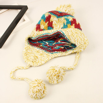 Γυναικείο καπέλο  για το χειμώνα σε τρία χρώματα