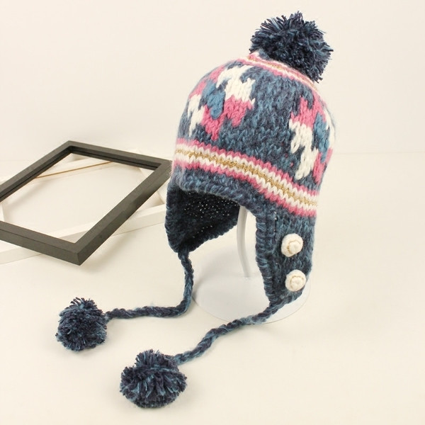 Γυναικείο καπέλο  για το χειμώνα σε τρία χρώματα