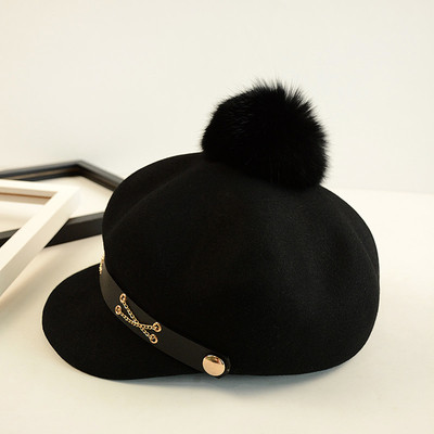 Дамска ретро шапка с пухче в три цвята