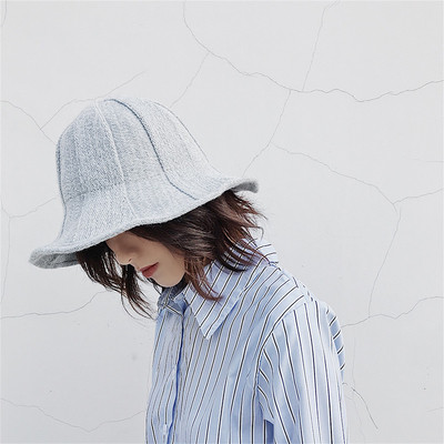 δεμένη καπέλο Idiot για κυρίες σε πολλά χρώματα