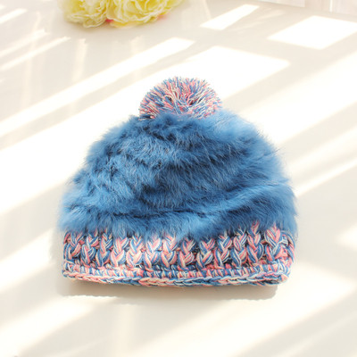 Κομψό καπέλο σε τρία χρώματα