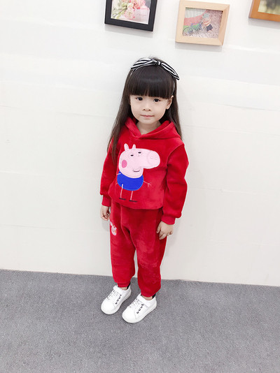 Χειμώνας από φουστάνι + παντελόνια σε κόκκινο και μαύρο χρώμα