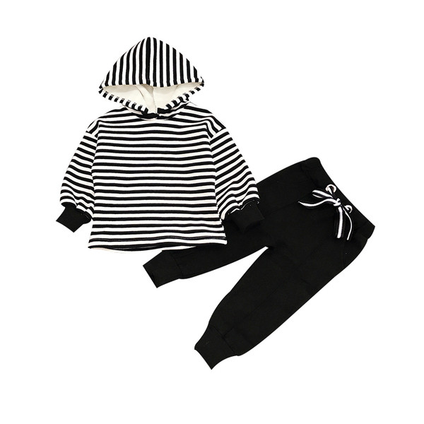 Детски спортен ежедневен раиран комплект от две части за  момичета-суичър с качулка+панталон