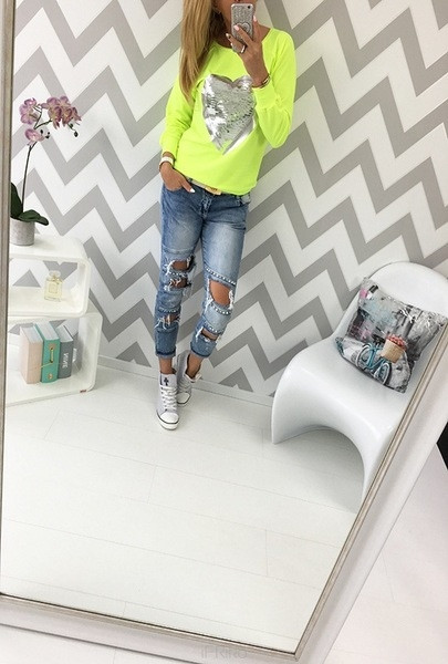 Ежедневна дамска блуза с О-образна яка, и пайети в апликация сърце в три цвята