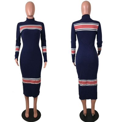 Спортна зимна дълга дамска рокля тип рипс с висока поло яка и цветен принт