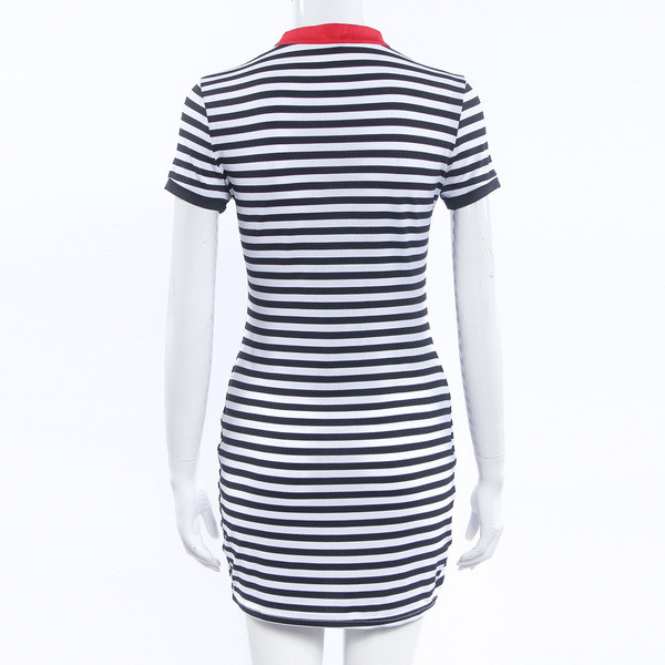 Δερμάτινο φόρεμα με δαντέλα και εκτύπωση