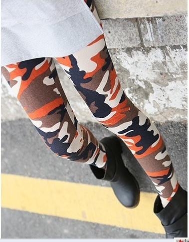 Κυρίες σπορ καμουφλάζ σπορ σε τρία χρώματα