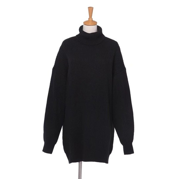 Дебел зимен дамски пуловер в широк модел с висока яка в четири цвята