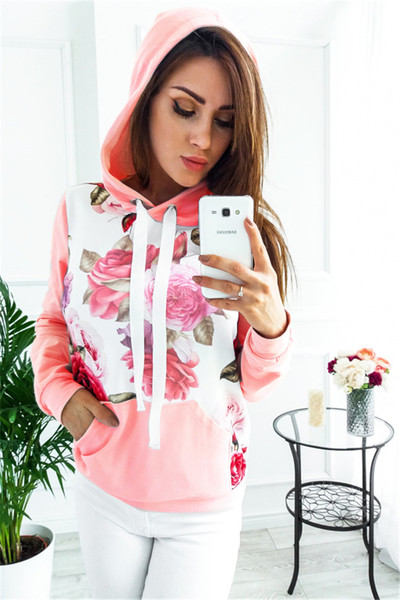 Ежедневен дамски спортен суичър с качулка,връзки и джоб с флорален мотив в розов и черен цвят