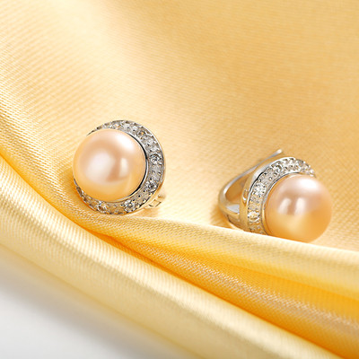 Стилни дамски перлени обеци с малки изкуствени камъчета, 3 модела