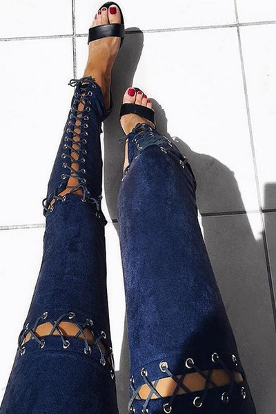 ΝΕΑ Πραγματικά μοντέρνα τζιν παντελόνια με συνδέσμους σε διαφορετικά χρώματα