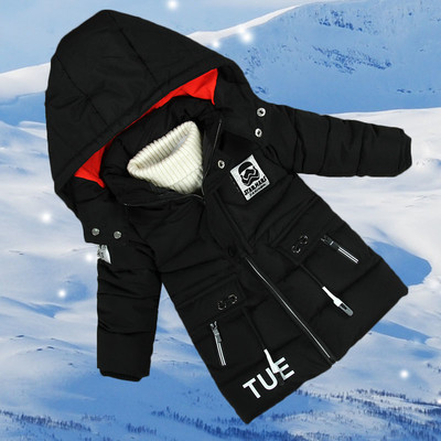 Детско зимно яке за момчета с качулка и апликация на гърба в четири цвята