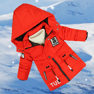 Детско зимно яке за момчета с качулка и апликация на гърба в четири цвята