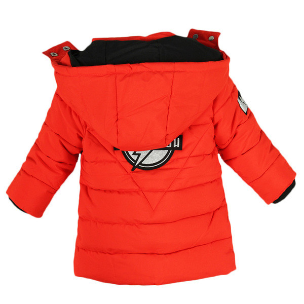 Детско зимно яке за момчета с качулка и апликация на гърба в четири цвята