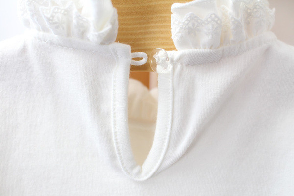 Σύγχρονη μπλούζα κοριτσάκι με λευκό κολάρο