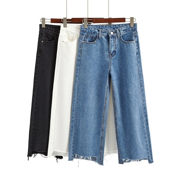 Актуални дамски дънки в широк модел с висока талия