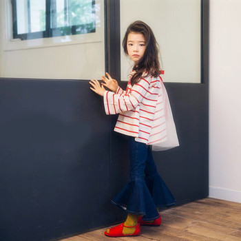 Μη τυποποιημένη ριπτική μπλούζα κοριτσάκι με κορδέλα στην πλάτη σε δύο χρώματα