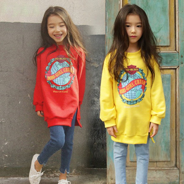 Παιδικά ρούχα για κορίτσια με σχισμή, κολάρο σε σχήμα O και πολύχρωμο κίτρινο και κόκκινο χρώμα