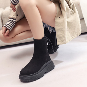 Χειμερινές μαύρες μπότες γυναικών με σκληρή, ανθεκτική σόλα