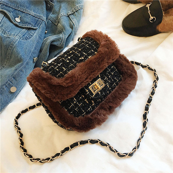 Κομψή mini mini βελούδινη τσάντα με μακρά λαβή σε τρία χρώματα