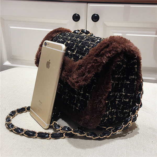 Κομψή mini mini βελούδινη τσάντα με μακρά λαβή σε τρία χρώματα