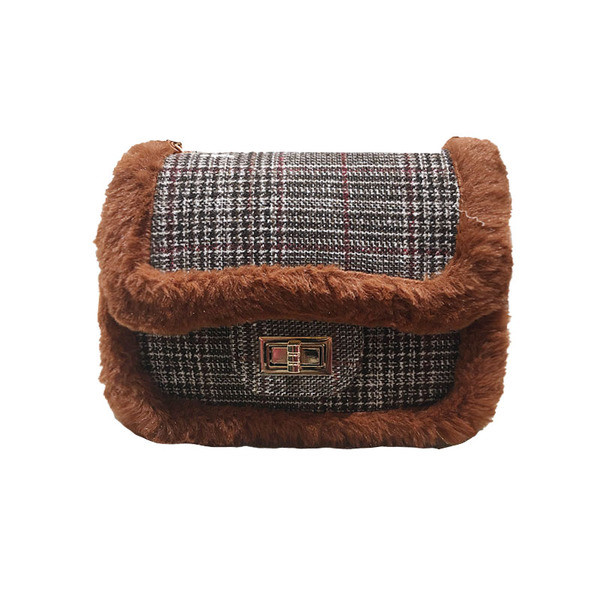 Κομψή mini mini βελούδινη τσάντα με μακρά λαβή σε τρία χρώματα