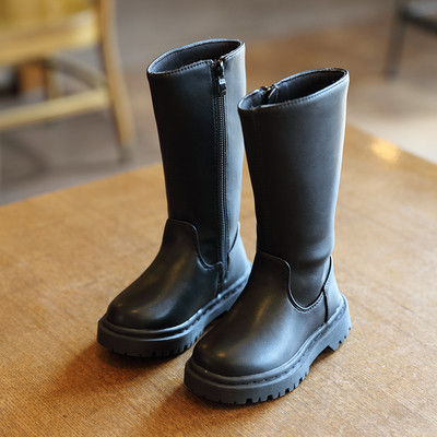 Детски зимни ботуши за момичета от еко кожа с равна,груба и устойчива подметка в черен цвят