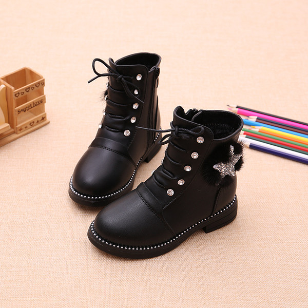 Κομψές παιδικές μπότες για κορίτσια με βότσαλα, εφαρμογή και χνούδι σε τέσσερα χρώματα