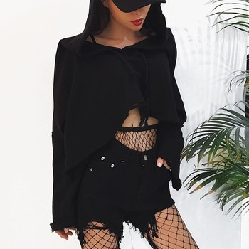 Скъсена дамска блуза в широк модел с качулка в черен и бял цвят