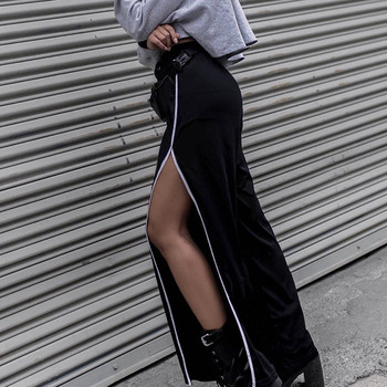 Модерен дамски панталон в широк модел с цепка и висока талия