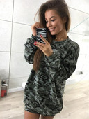 Αθλητικό-casual καμουφλάζ χιτώνα με σχήματος O γιακά σε ελεύθερο στυλ