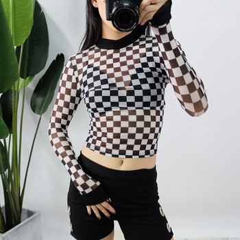 Скъсена прозрачна шахматна дамска блуза с О-образно деколте