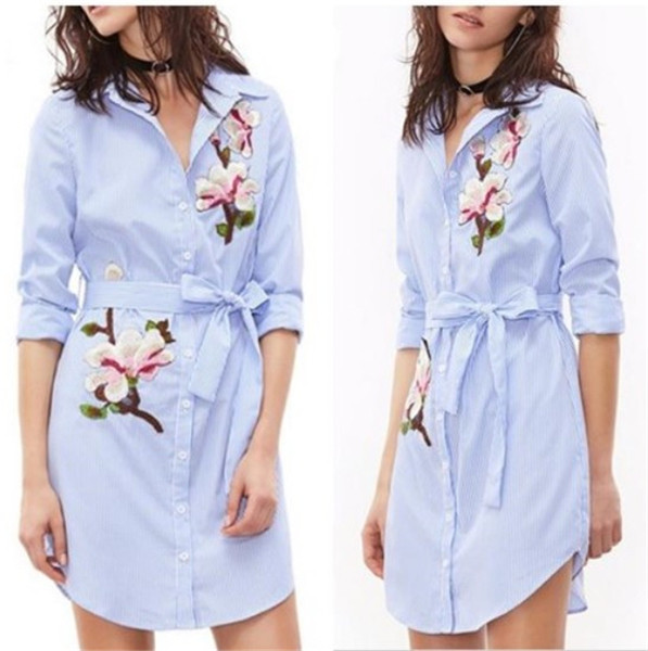 Стилна дълга раирана риза с коланче и нежна флорална бродерия