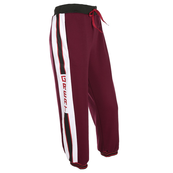 Πανέμορφα αθλητικά παντελόνια με κόκκινο χρώμα