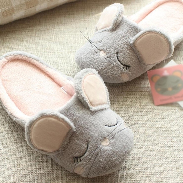 Awesome ζεστασιά γυναικών σε σχήμα ενός ποντικιού